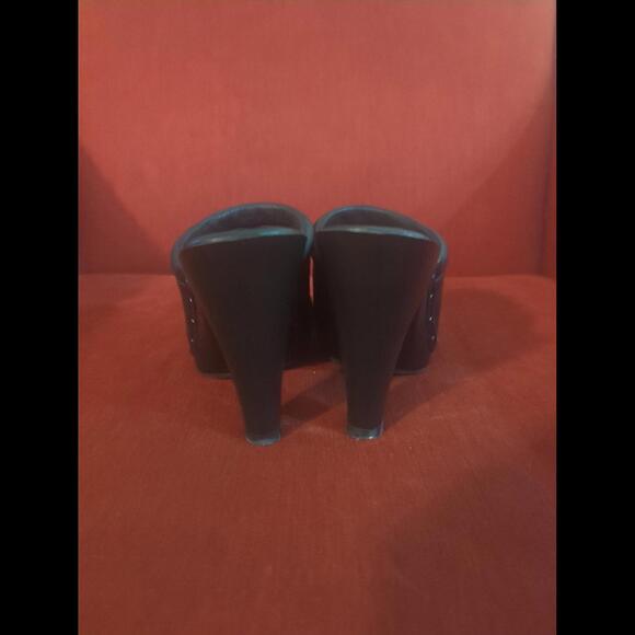 Y-not Upper leather shoes with studs - Picture 4 of 6